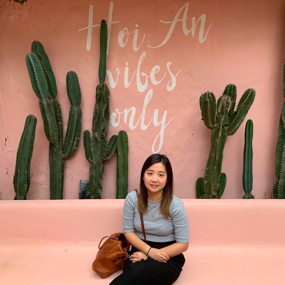 Welcome to my closet 🥳 - Picture 3 of 3